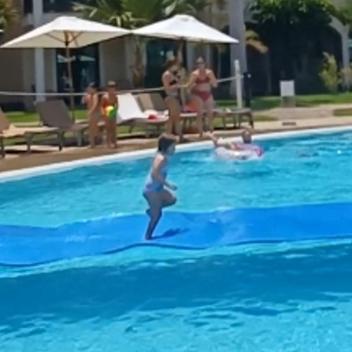Corre con Mia