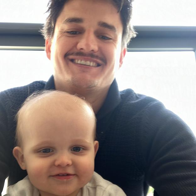 Eric runs for Victor