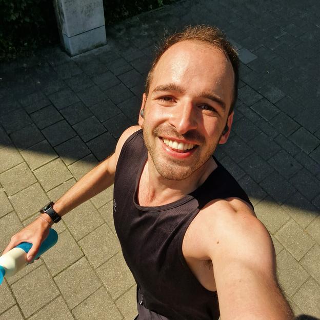 Thomas for team Warre