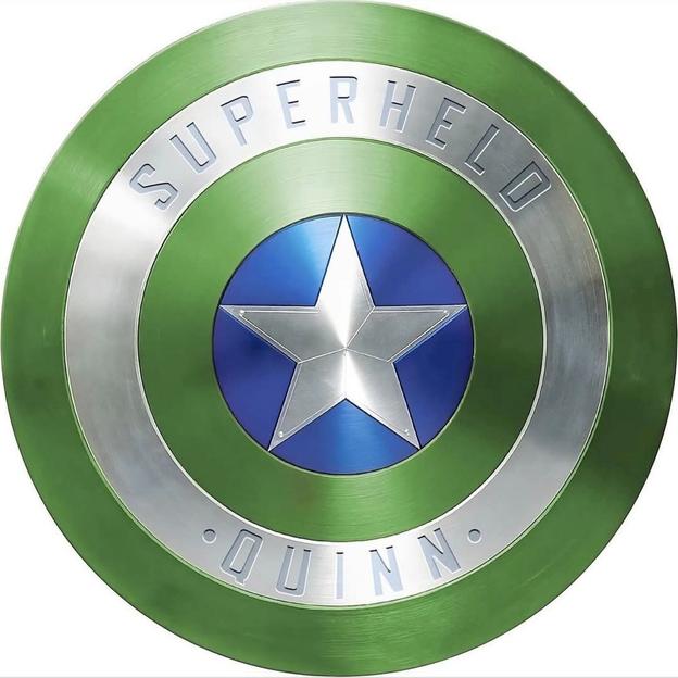 Tina, bewonderaar van Quinn