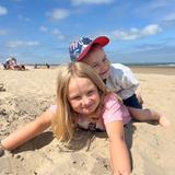 Charlotte, La grande soeur de Victor