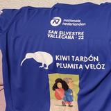 Plumita Veloz y Kiwi