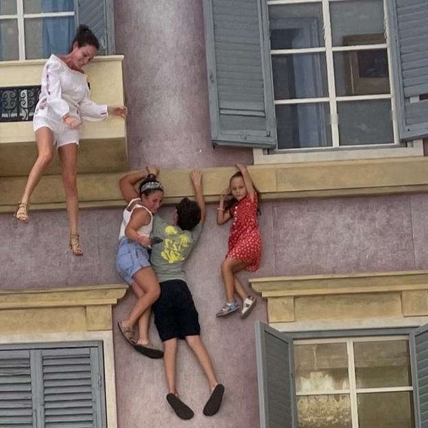 Let’ s Kick It together