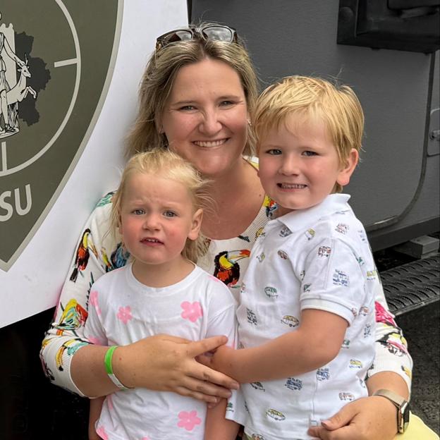 You never walk alone - Camille