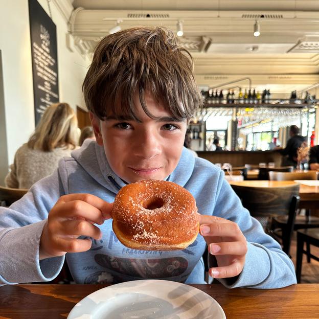 Georges Kicks Cancer