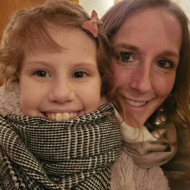 Aline, marraine de Super Juju