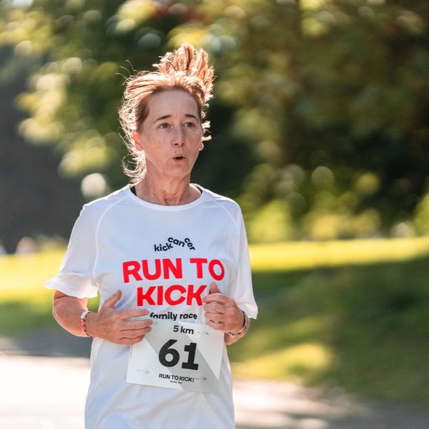 Virginie, run maybe, kick surely!