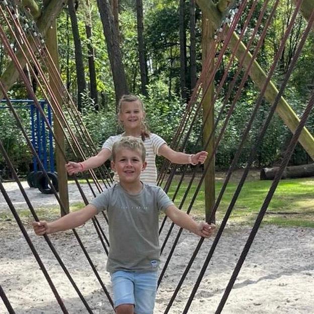 Julie, nicht van Quinn