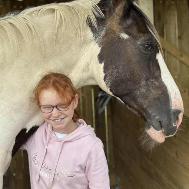 Léonore, la cousine de Victor