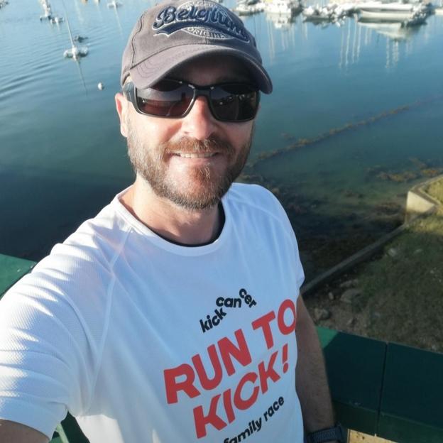 Pierre-Lo Runs to Kick