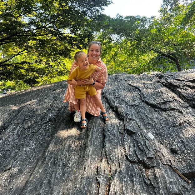 Elien, voor Mega Georges