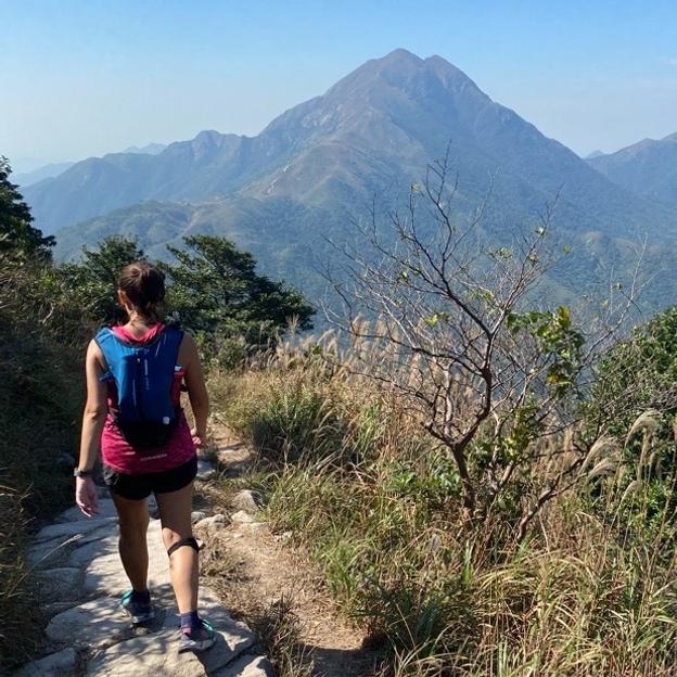 Esther runs to kick!