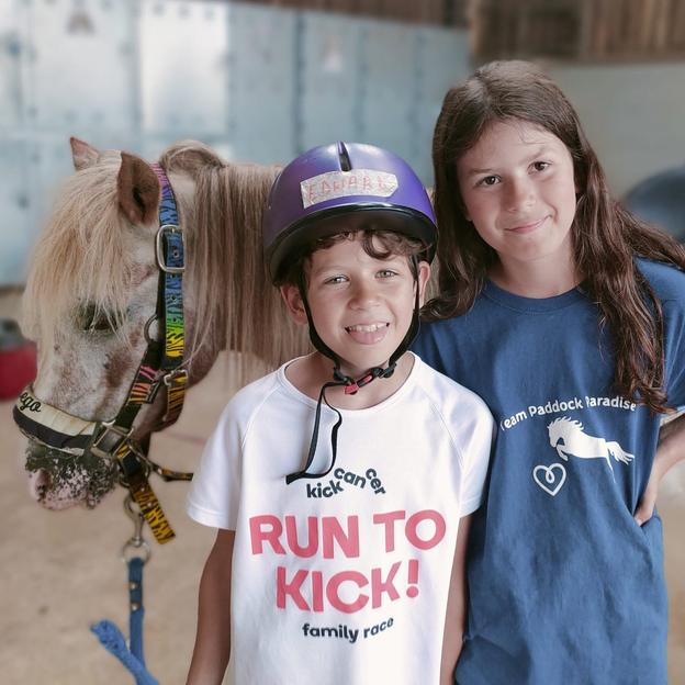 Edward et Lilas contre le 🦀 !