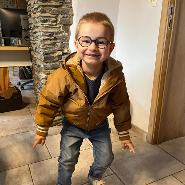 Victor marche pour tous ses amis