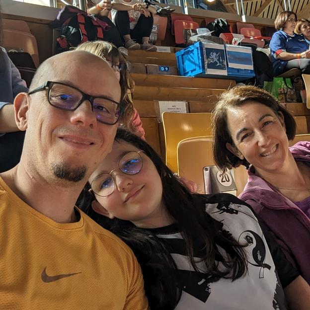 Den Dan ass rëm derbäi