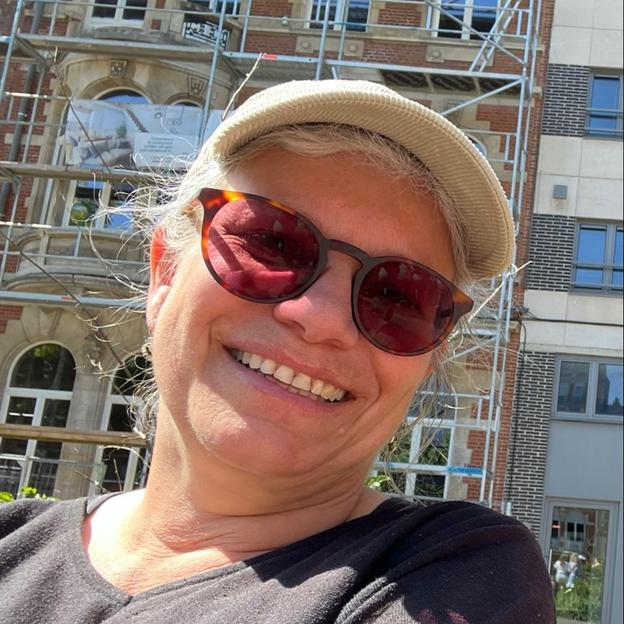 Let’s walk for kick!