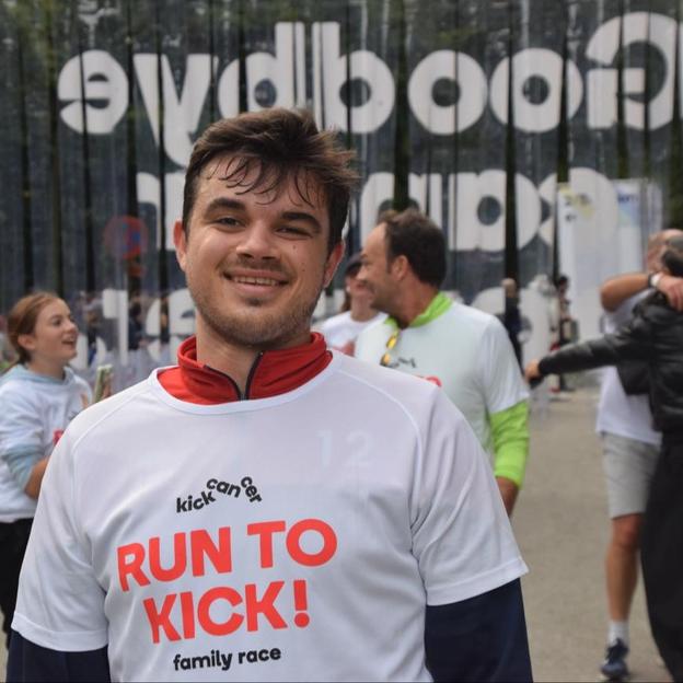 Jochen Kicks Cancer 🥊