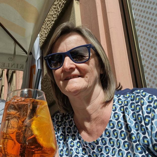 Anja voor Team Warre