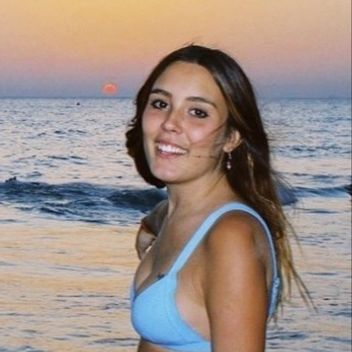Siempre Por María